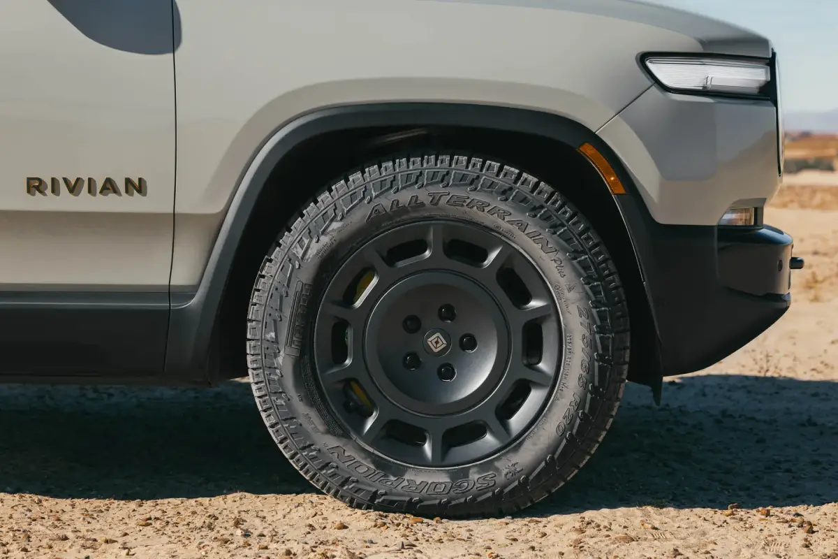 Rivian enjoliveurs actifs