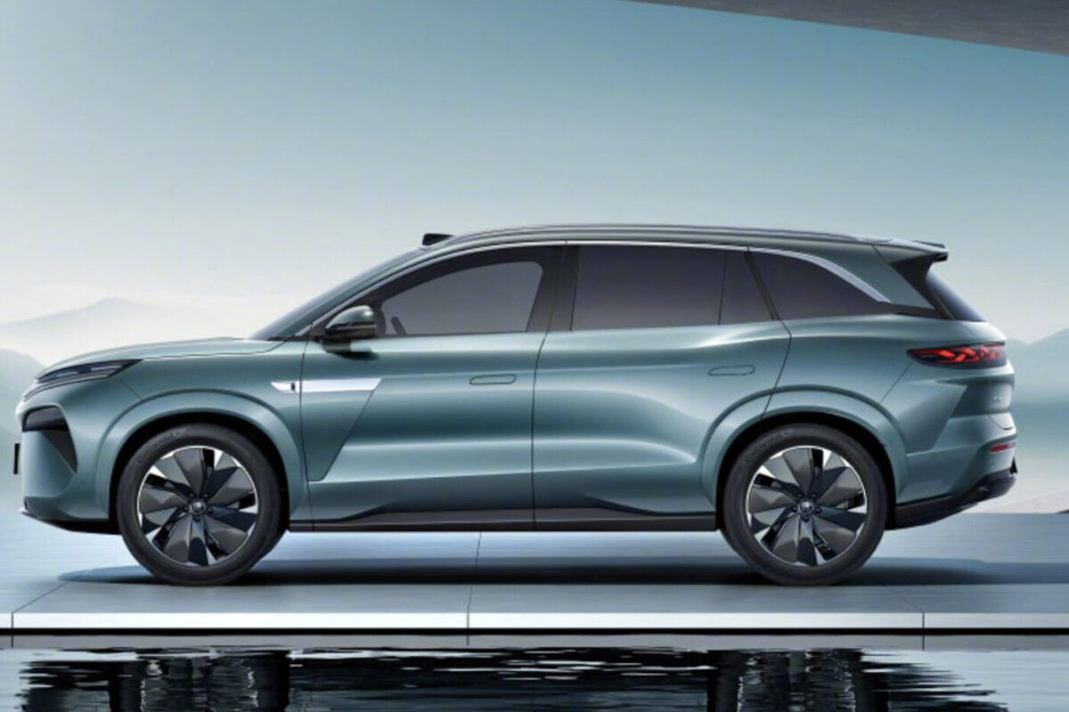 BYD Tang L