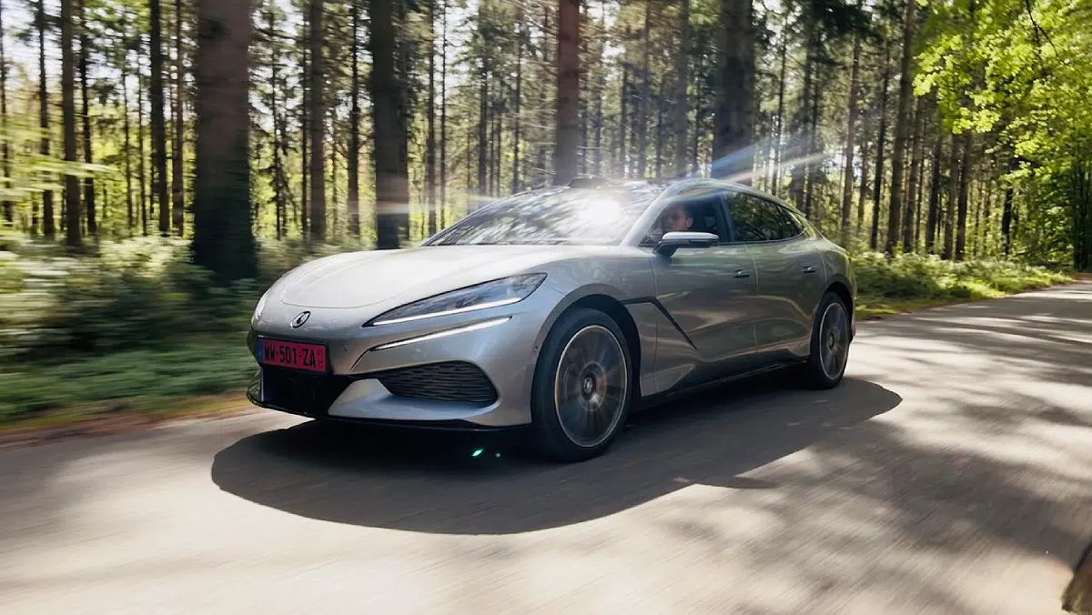 Denza Z9GT