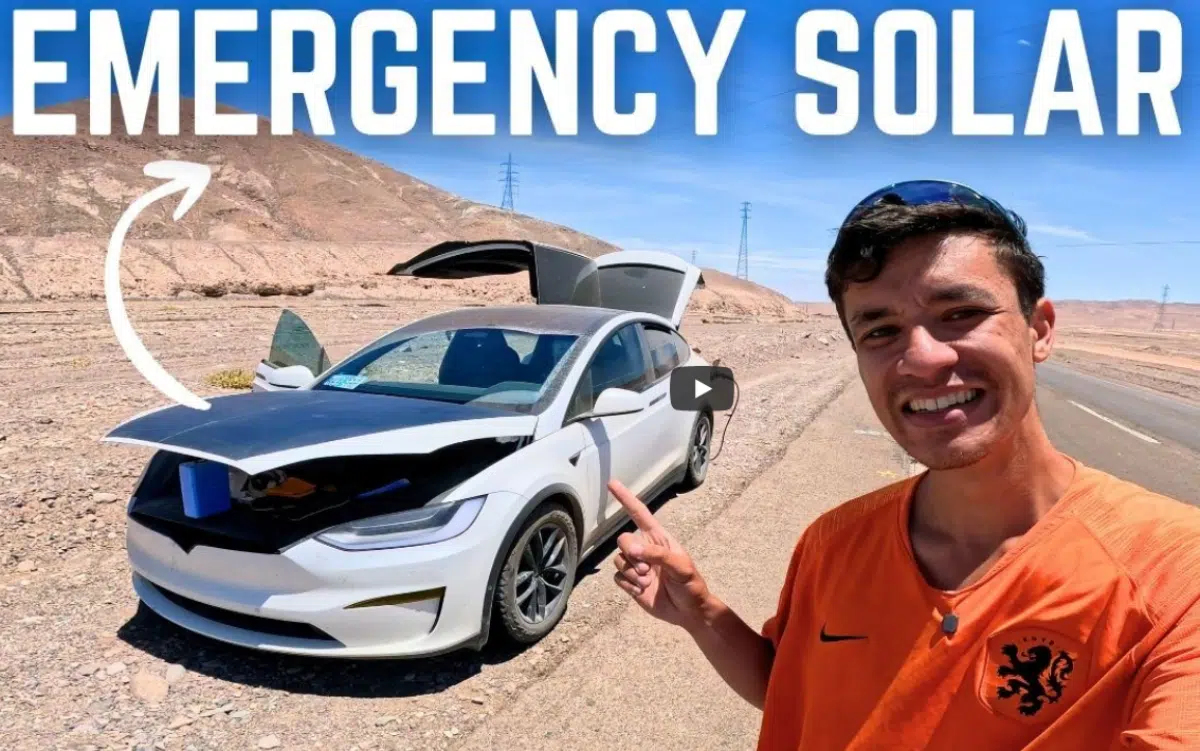 Tesla panneaux solaires désert